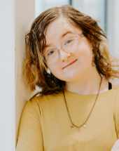 Elizabeth - 16, F