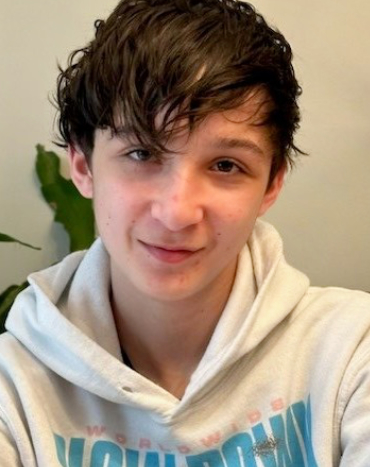 Travis - 17, M