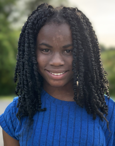 Shy-Vayonnia - 12, F