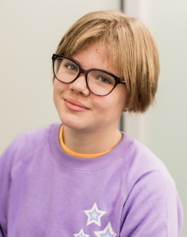 Samantha - 14, F