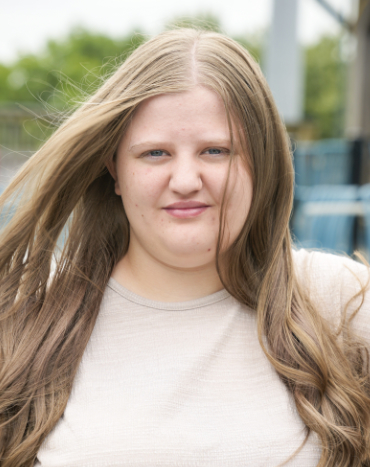 Michelle - 17, F