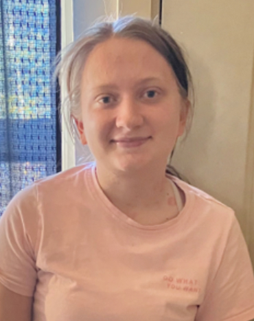 Ashley - 16, F
